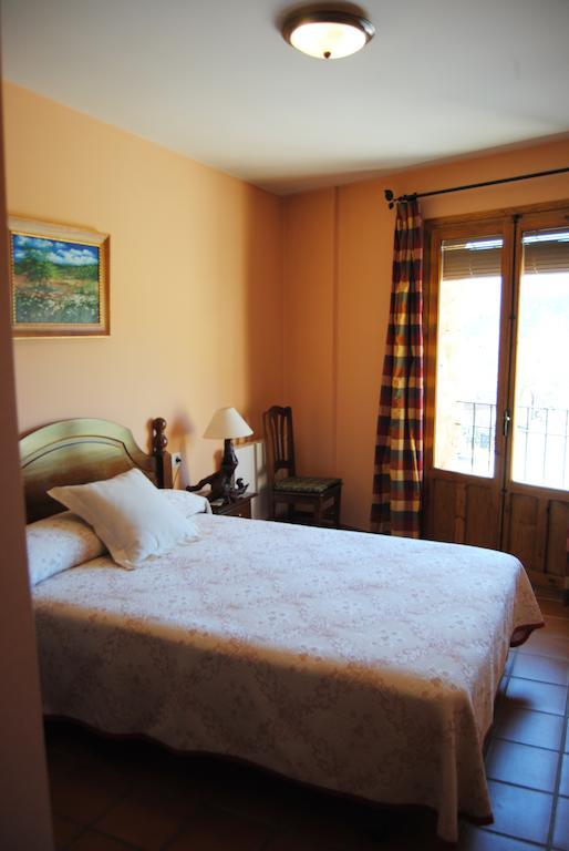 Casa Rural El Arranca Guest House รีโอปาร์ ห้อง รูปภาพ